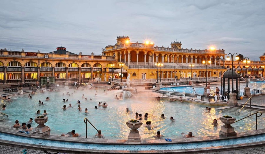 Szechenyi a 900
